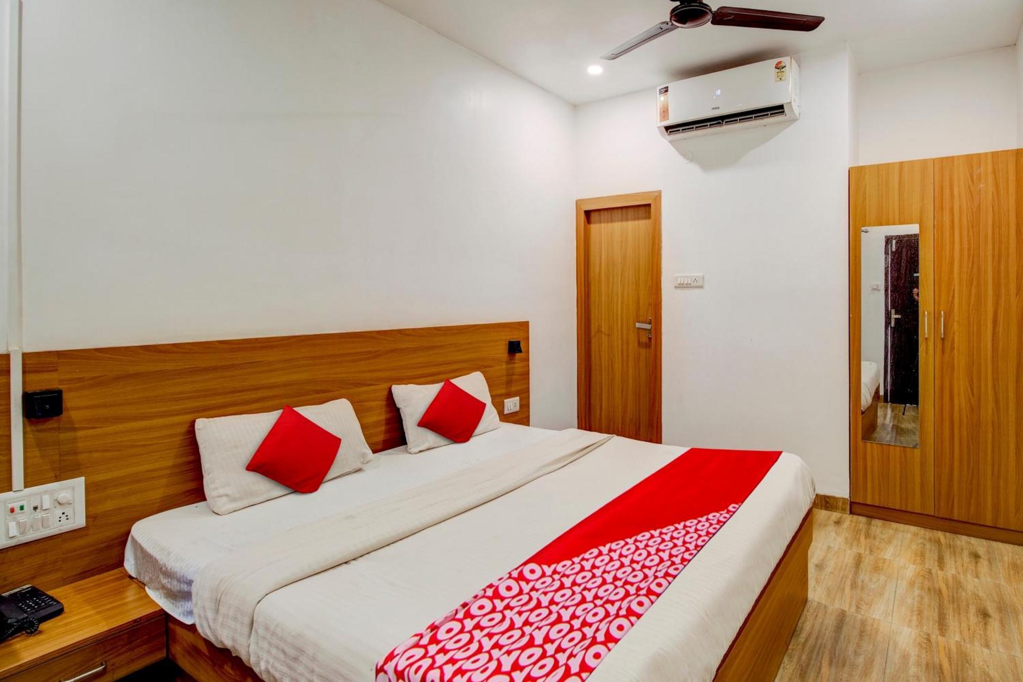 Hotel O Hill View Residency Near Aca Stadium 古瓦哈提 外观 照片